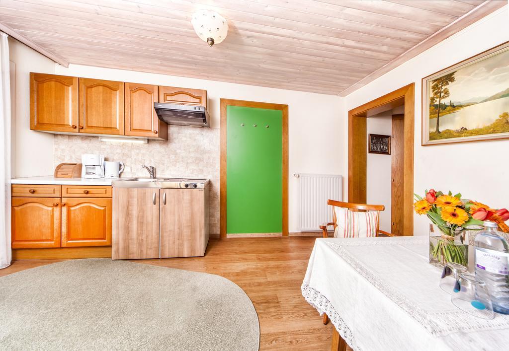 Kraners Alpenhof BIO Bed&Breakfast Pension Weissensee Exterior foto