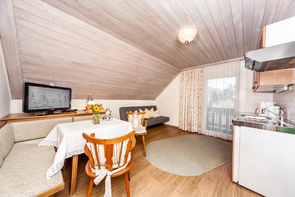 Kraners Alpenhof BIO Bed&Breakfast Pension Weissensee Exterior foto