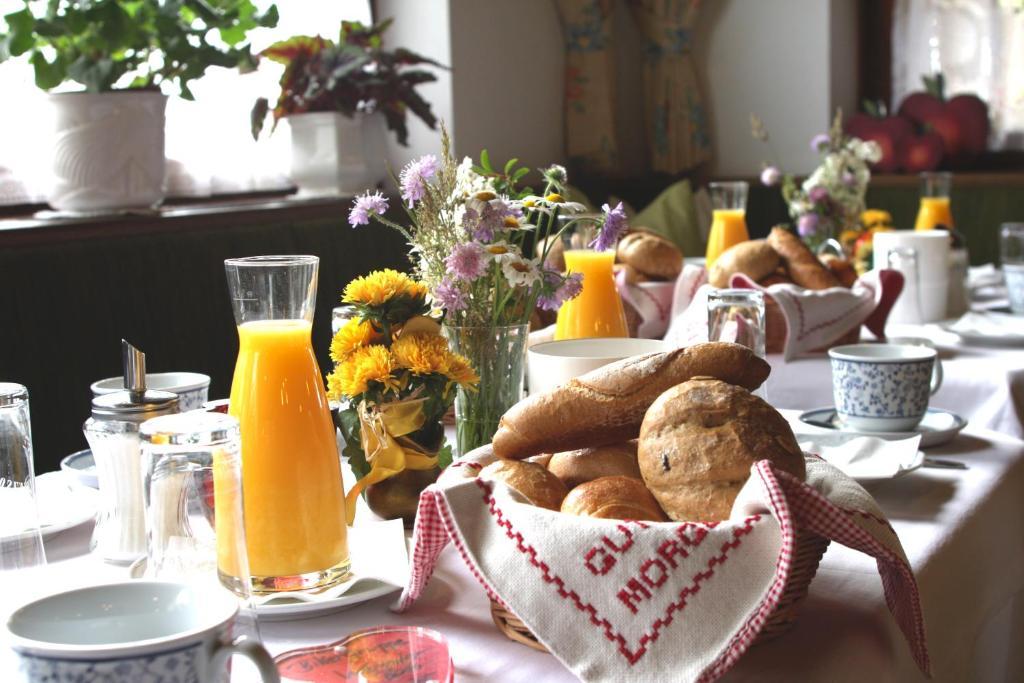 Kraners Alpenhof BIO Bed&Breakfast Pension Weissensee Exterior foto